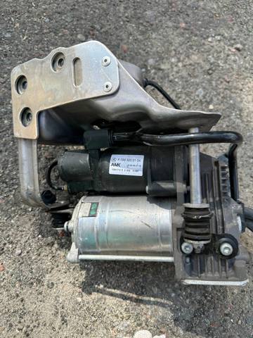 Компресор підкачки амортизаторів A0993200104 MERCEDES