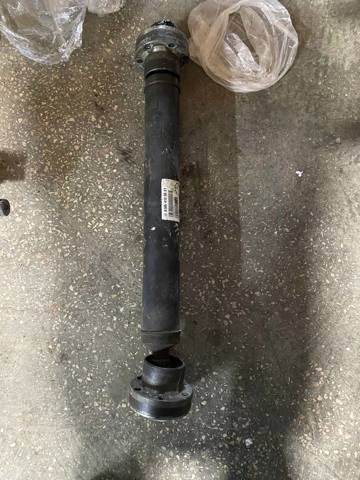 Вал карданний переднього моста A1664100601 MERCEDES