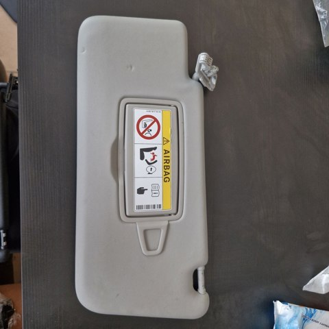 Козирок A1668100110 MERCEDES