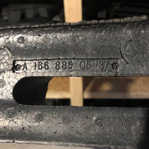 Абсорбер (наповнювач) бампера переднього A1668850537 MERCEDES