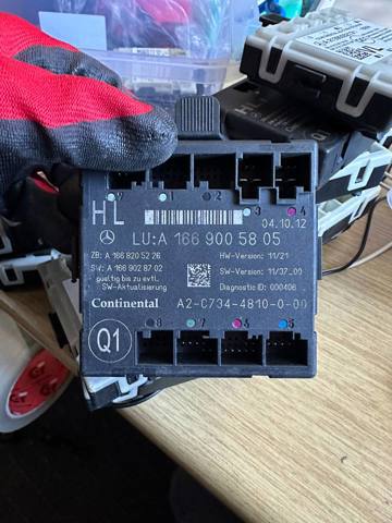 Блок комфорту задніх дверей A1669005805 MERCEDES