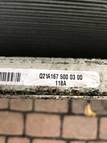 Радіатор системи охолодження двигуна A1675000300 MERCEDES