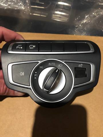 Блок кнопок центральної консолі A2059058309 MERCEDES