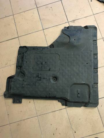 Захист двигуна задня A2135200923 MERCEDES