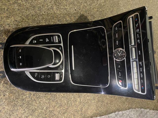 Годинник салонний A2138272000 MERCEDES