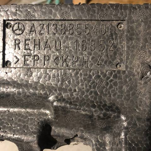 Абсорбер бампера переднього A2138855401 MERCEDES