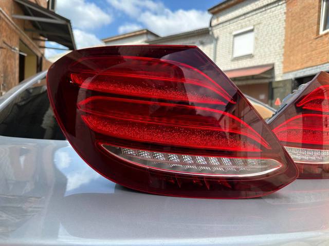 Задні ліхтарі A2139068000 MERCEDES
