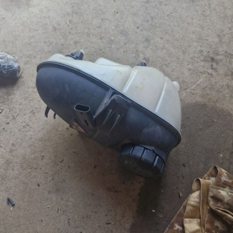 Бачок системи охолодження, розширювальний A2225000949 MERCEDES