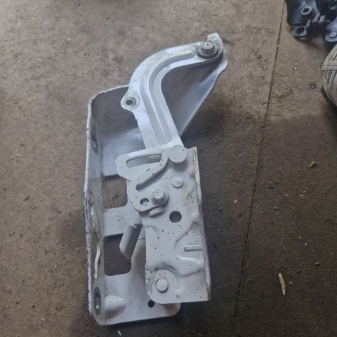 Завіс капота, правий A2538800128 MERCEDES