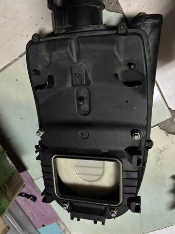 Коробка фільтра A6510901701 MERCEDES