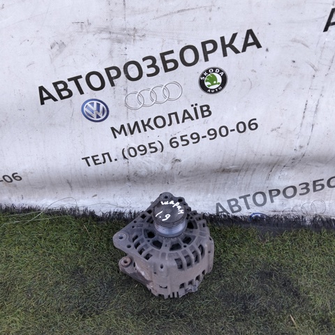 Генератор автомобільний 028903031A VAG