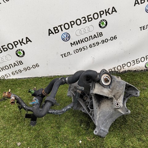 Кронштейн насосу г/п керма 028903143AF VAG