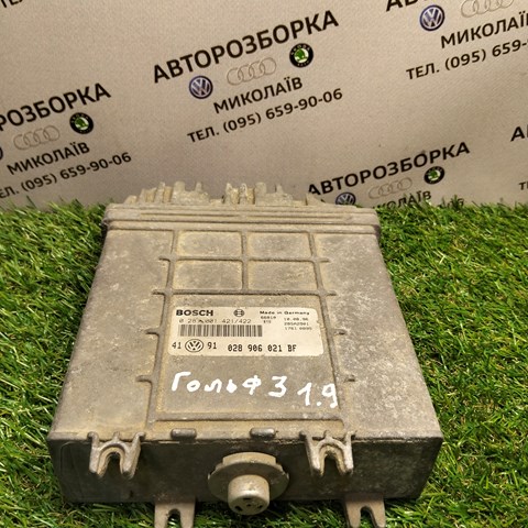 Блок електронного управління 028906021BF VAG