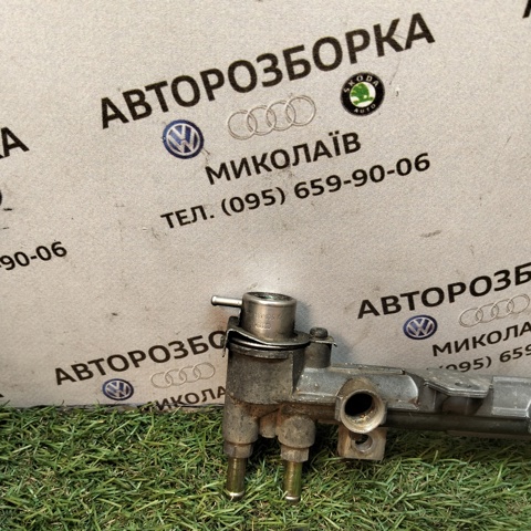 Регулятор тиску палива в паливній рейці 036133035A VAG
