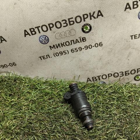 Форсунки електромагнітні 037906031P VAG