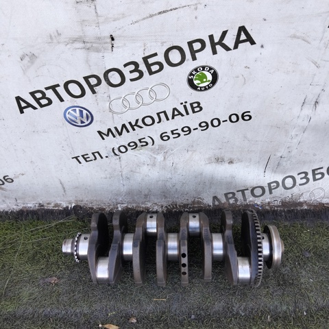 Вал колінчастий і маховик 038105189B VAG