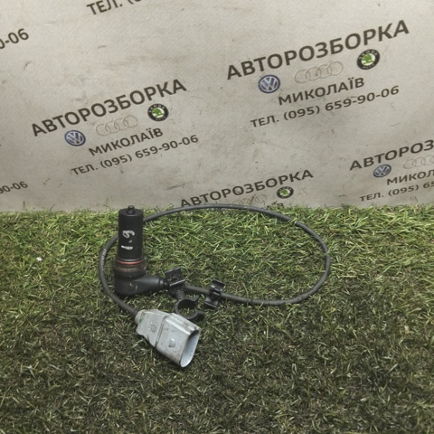 Датчик управління двигуном 038907319F VAG