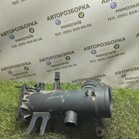 Повітроприймач 03C129617H VAG