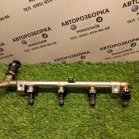 Форсунка паливна 03C906039B VAG