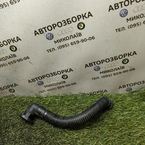 Шланг повітряний вентиляції картера 03L103493G VAG