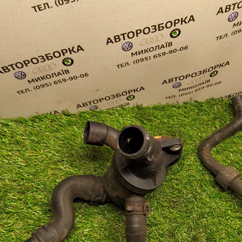 Корпус термостата 03L121111S VAG