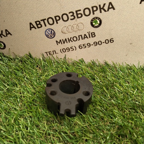Фланець шестерні розподільного валу 03L130238 VAG