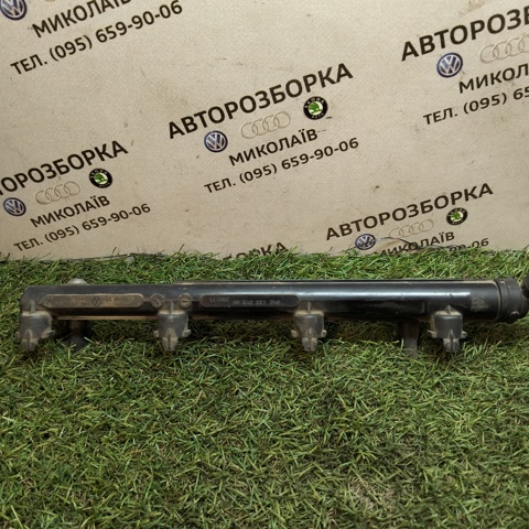 Розподільник палива 04E133320K VAG