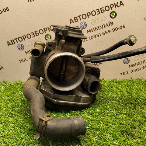 Дросільна заслінка в зборі Audi A6 C4