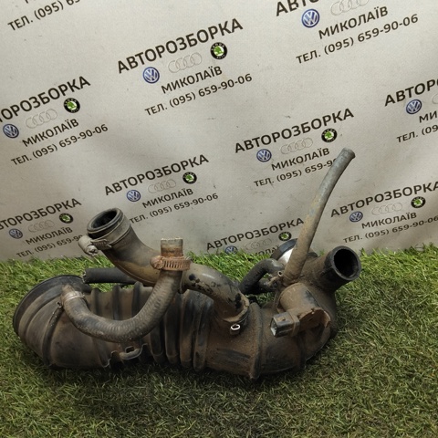Повітряний патрубок витратоміра 058133356P VAG