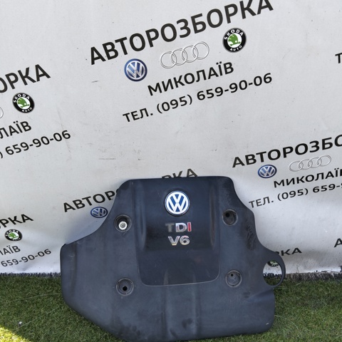 Кришка двигуна декоративна 059103925C VAG