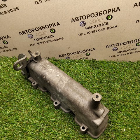 Колектор впускний 059129713Q VAG