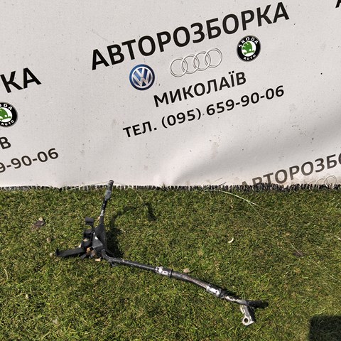 Трубка/шланг подачі масла до турбіни 059145771E VAG