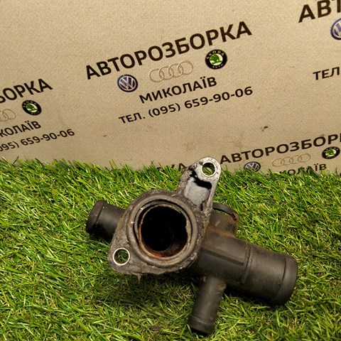 Водопровідна труба 06A121133J VAG