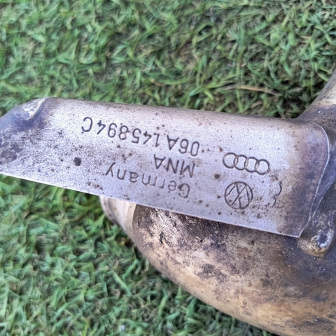 Трубка, що нагнітається 06A145894C VAG