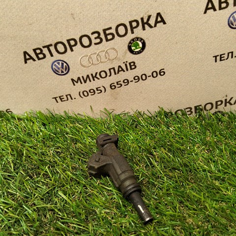Форсунка паливна 06B133551B VAG