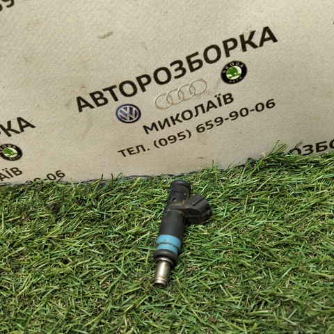 Форсунка паливна 06B133551K VAG