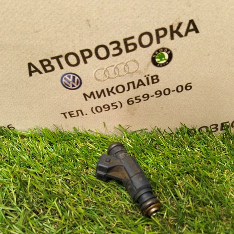 Форсунка паливна 06B133551M VAG