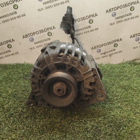 Генератор автомобільний 06B903018DX VAG