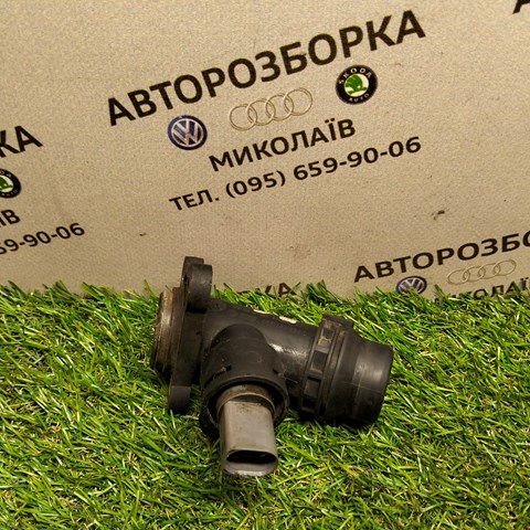 Водяний патрубок 06F121131C VAG