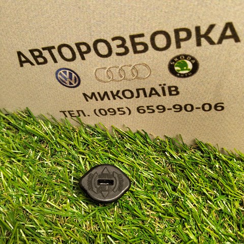 Заглушка клапанної кришки 06H115418P VAG