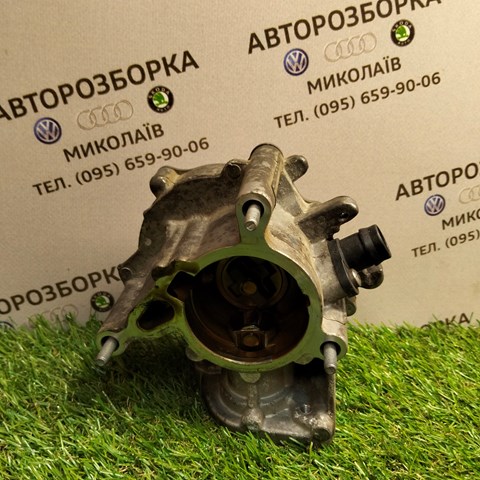Насос вакуумний 06K145100J VAG