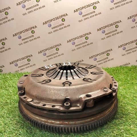 Маховик зчеплення 071105266 VAG