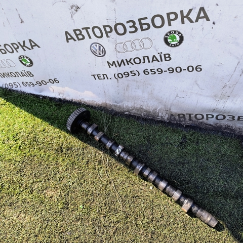 Вал розподільчий 074109101B VAG