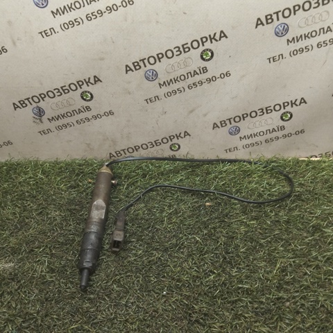 Форсунка дизельна в зборі, розпилювач + тримач 074130202S VAG