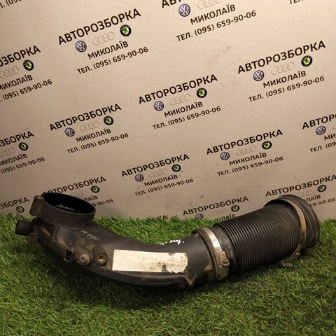 Патрубок повітряного фільтра 078133356F VAG