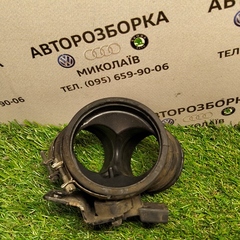 Патрубок дросельний 078133356T VAG