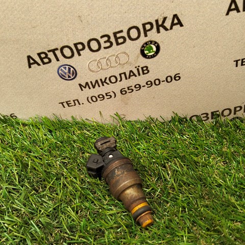 Форсунка вприску палива Ауді A6 C4
