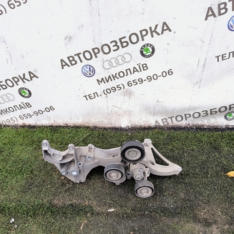 Кріплення генератора 07K903143E VAG