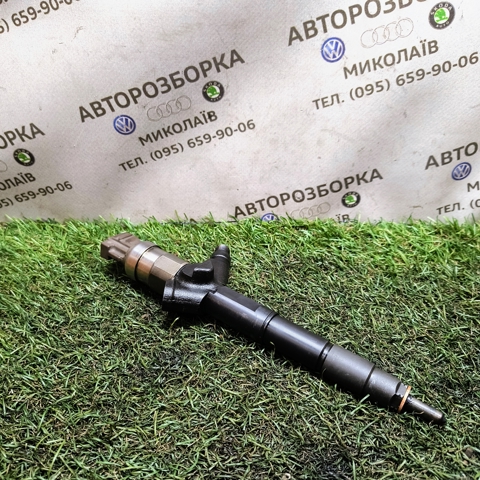 Форсунки електромагнітні 166008H800 DENSO