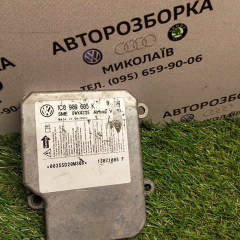 Модуль-процесор управління подушки безпеки 1C0909605K VAG